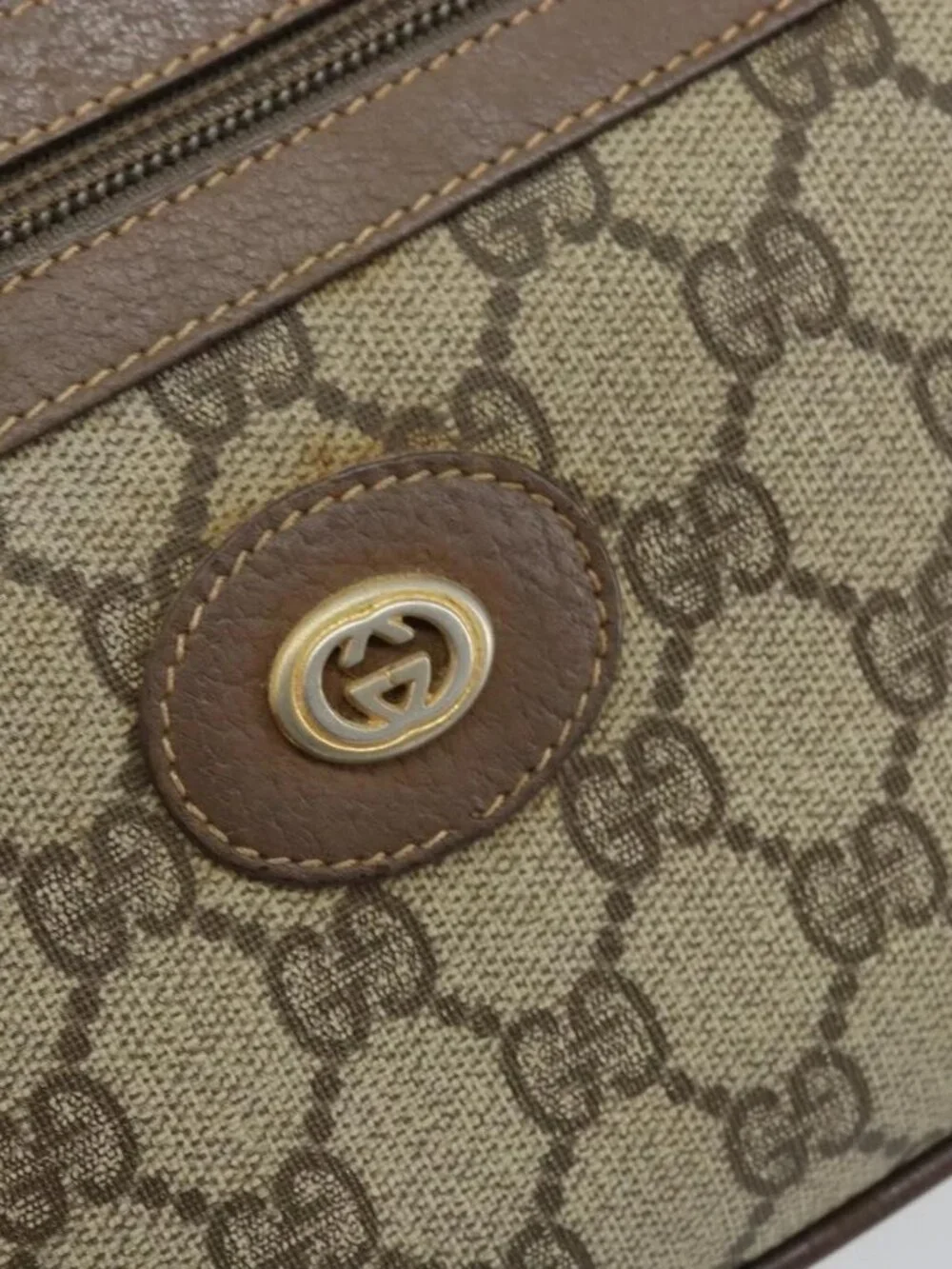 GUCCI GG Supreme Clutch Bag PVC Beige Gold Auth YKZ053
